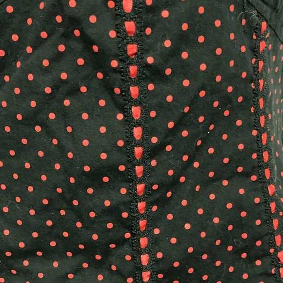 Elegant Black and Red Women's Blouse - Picture 4 of 10